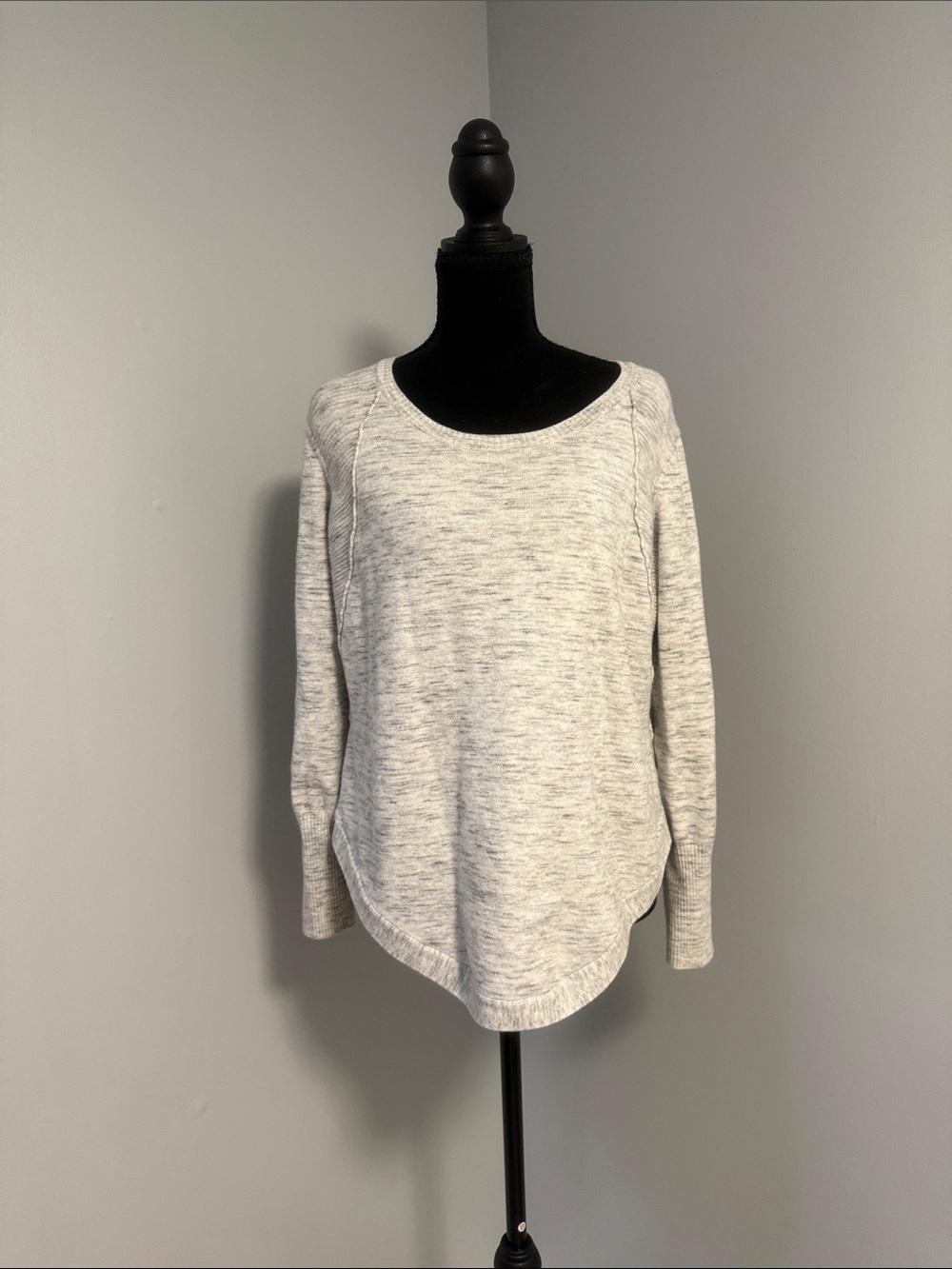 RD Style Light Gray Scoop Neck Pullover Sweater